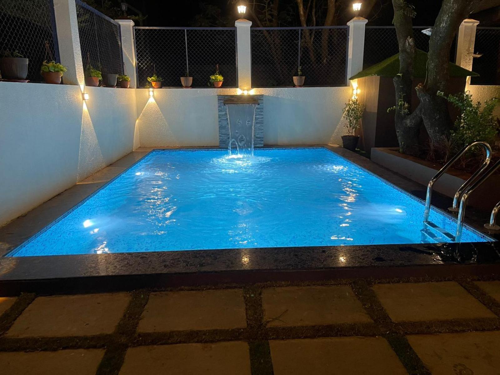 Mannat Villa With Swimming Pool And Garden Lonavala Extérieur photo