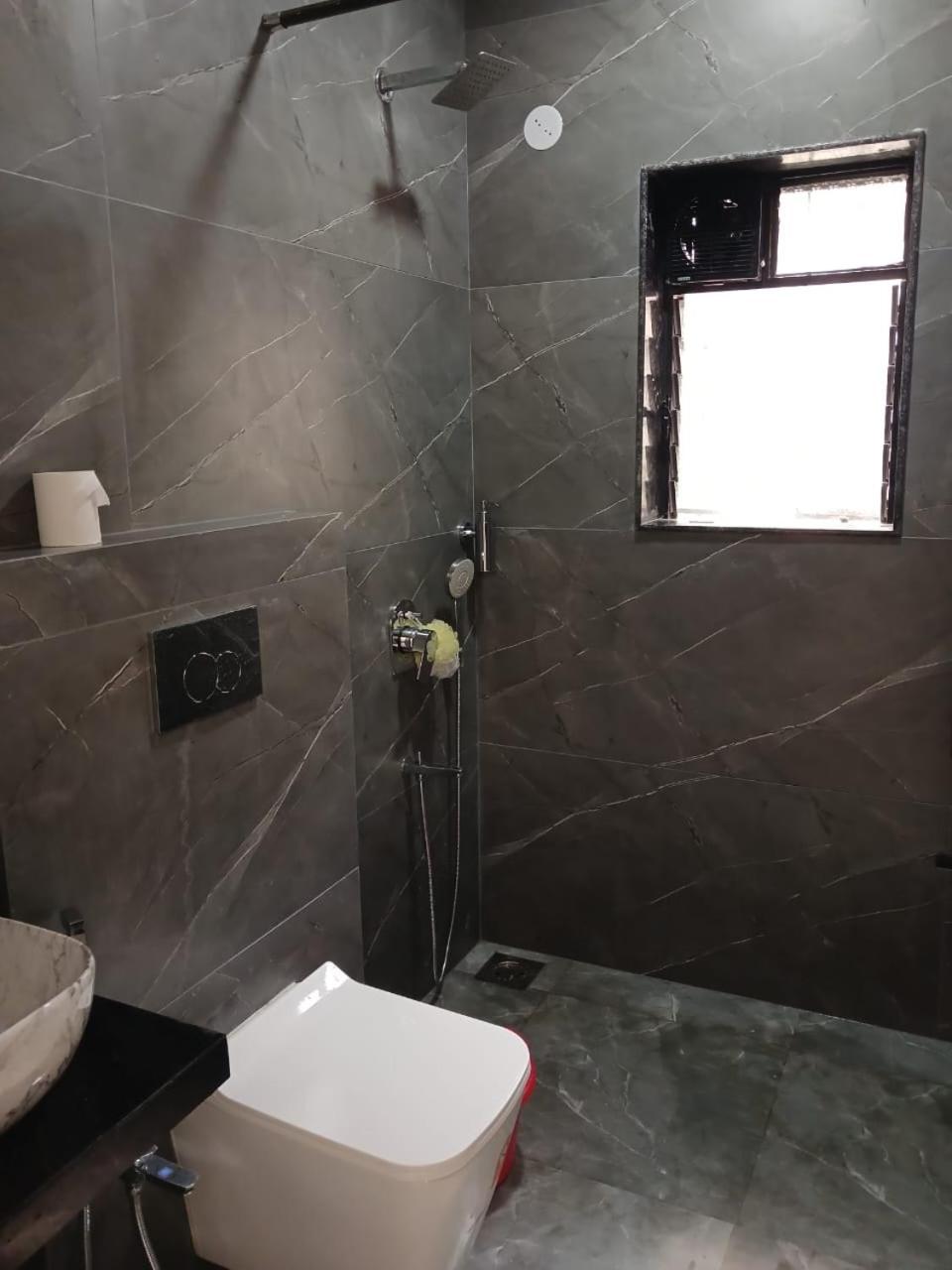 Mannat Villa With Swimming Pool And Garden Lonavala Extérieur photo